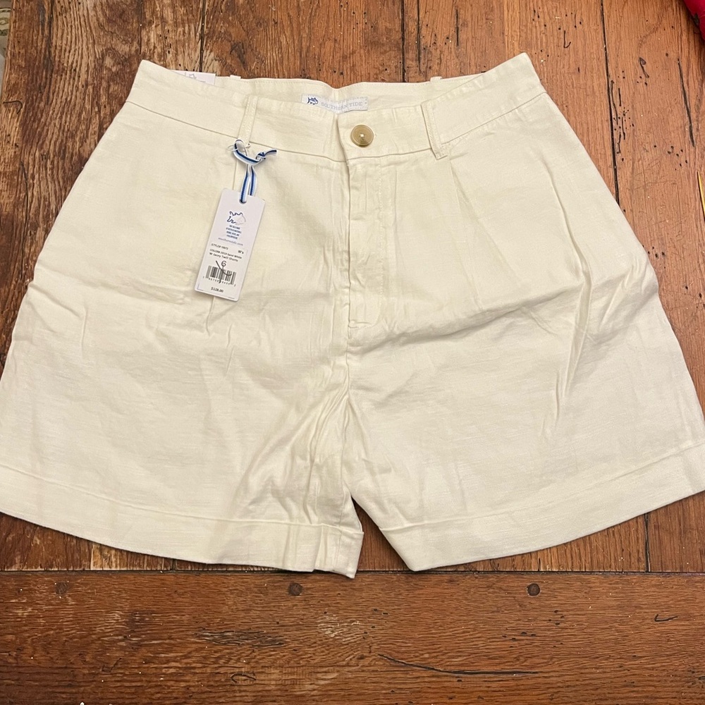 Southern Tide “Jacey Twill” Shorts in Sand White - Picture 6 of 10